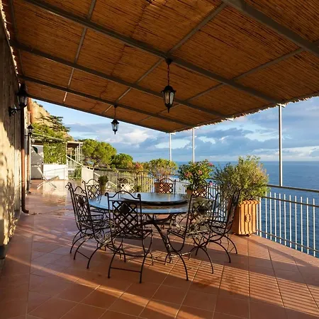 Vip Class With A Magnificent View And A Swimming Pool Feriehus Conca dei Marini